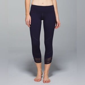 Lululemon Emerge Renewed Crop *Full-On Luon
Shine Dot Black Grape